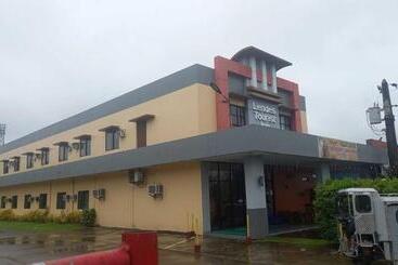هتل Oyo 1037 Lendes Tourist Inn Main
