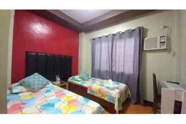 هتل Oyo 1037 Lendes Tourist Inn Main