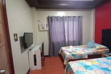 هتل Oyo 1037 Lendes Tourist Inn Main