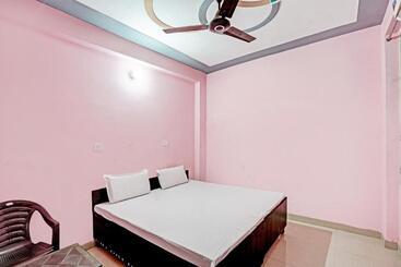 酒店 Oyo R.k Bohra Guest House