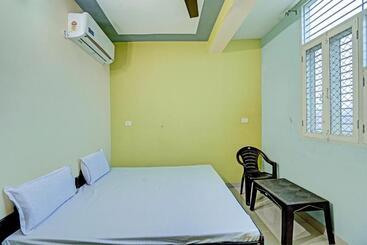 酒店 Oyo R.k Bohra Guest House