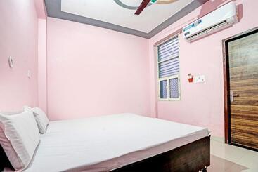 酒店 Oyo R.k Bohra Guest House