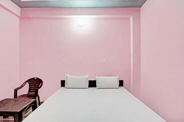 酒店 Oyo R.k Bohra Guest House