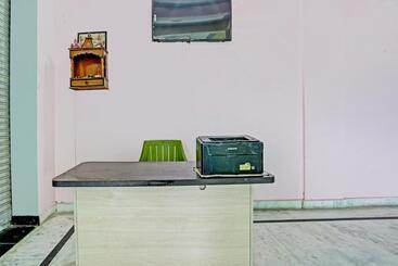 Hotel Oyo R.k Bohra Guest House