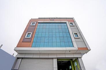 酒店 Oyo R.k Bohra Guest House