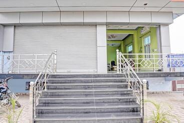 酒店 Oyo R.k Bohra Guest House