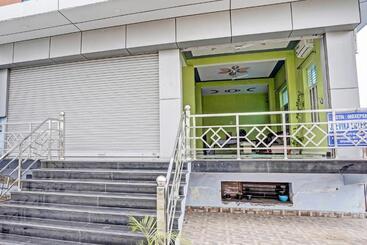 酒店 Oyo R.k Bohra Guest House