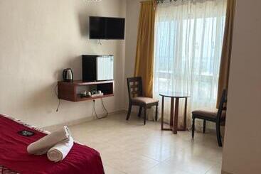 هتل Suites Valentina