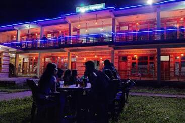 هتل Woodward Magique