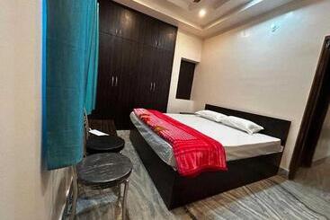 Oyo Hotel Shrikaya