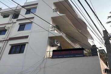 Oyo Hotel Shrikaya