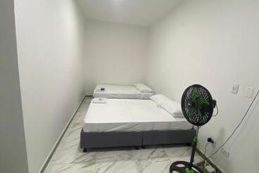 پانسیون Alojamiento El Pino 5 6 Huéspedes