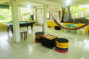 پانسیون Amalaya Hostel