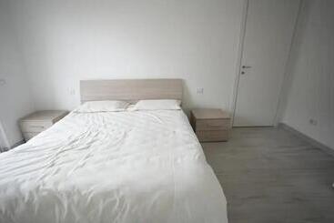 پانسیون Clapahouse Stanza Privata