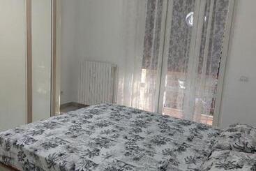 پانسیون Clapahouse Stanza Privata