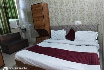 پانسیون Eagle Nest Guest House