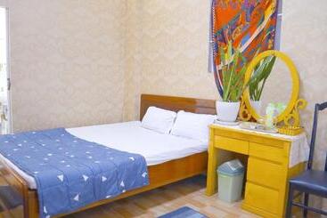 پانسیون Nhà Nghỉ Homestay Ngọc Khánh