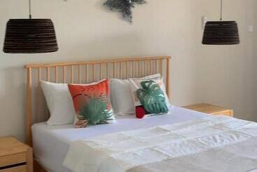 Serenity Terraces Beach, Hotel   Kokrobite