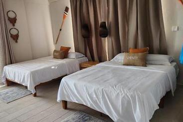 Serenity Terraces Beach, Hotel   Kokrobite