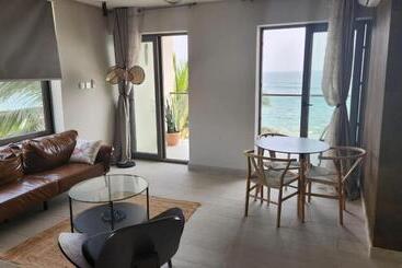 Serenity Terraces Beach, Hotel   Kokrobite