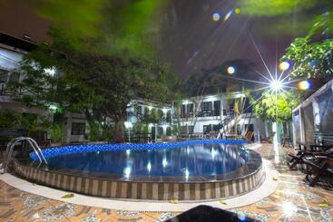 Vientiane Garden Villa Hotel And Restaurant