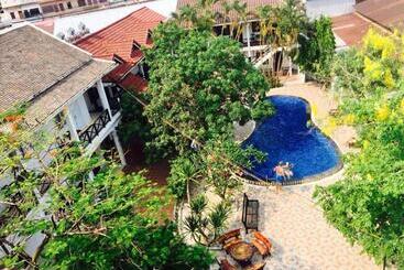 Vientiane Garden Villa Hotel And Restaurant