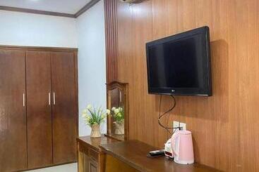 Vientiane Garden Villa Hotel And Restaurant
