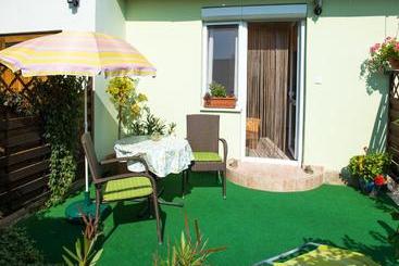 هتل Andrea Apartmanhaz