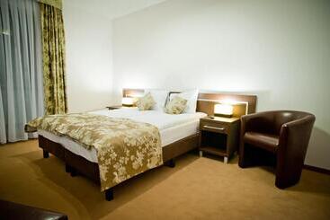 هتل Apartamenty Rubin