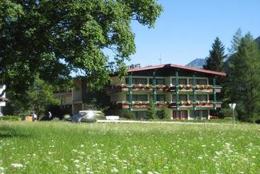 ホテル Appartements Achensee