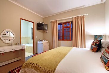 هتل Apple Tree Guest House