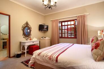 هتل Apple Tree Guest House