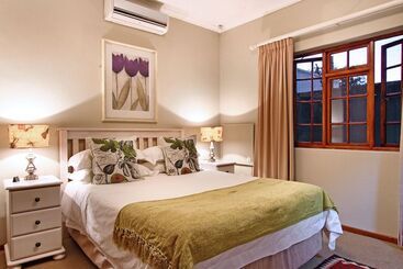 هتل Apple Tree Guest House