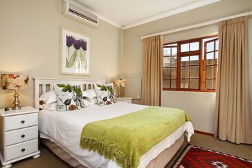 هتل Apple Tree Guest House