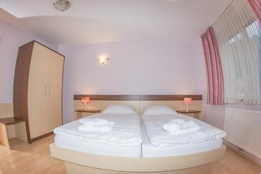 Berghi Hotel And Apartments - Kranjska Gora