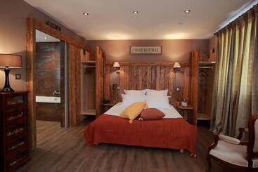 Отель Hôtel Le Manoir Des Montagnes