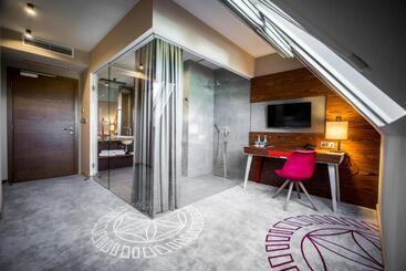 هتل Kopieniec Fizjo  Med & Spa