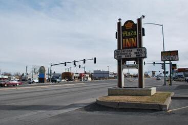 هتل Plaza Inn