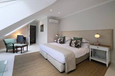 Chapter House Boutique Hotel By The Living Journey Collection