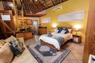 هتل Selati 103 Guest Cottages