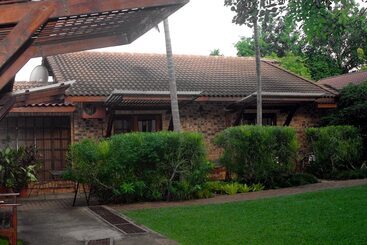 هتل Selati 103 Guest Cottages