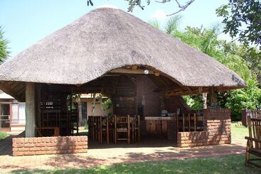 هتل Selati 103 Guest Cottages