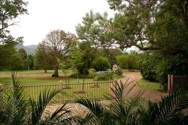 هتل Selati 103 Guest Cottages