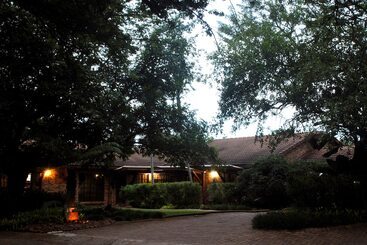هتل Selati 103 Guest Cottages