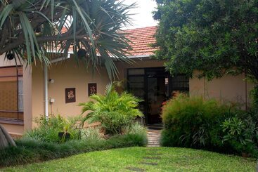 هتل Selati 103 Guest Cottages