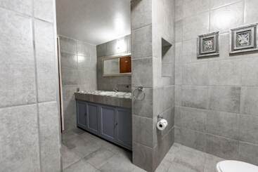 هتل Selati 103 Guest Cottages