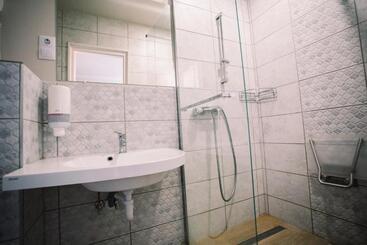 هتل ötösfogat Panzió