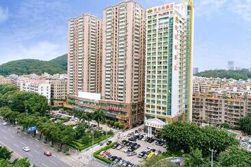 Vienna Hotel Shenzhen Luohu Port