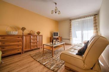 هتل Visitzakopane Rainbow Apartments