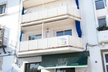 آپارتمانهای توریستها Sitges Seafront Ribera Apartment